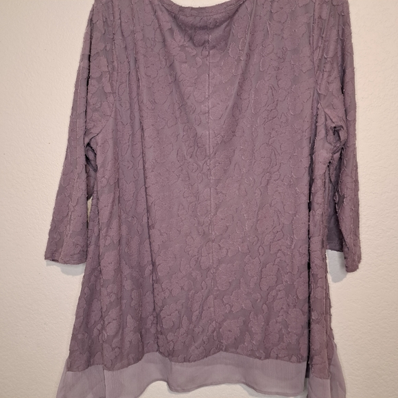 Simply Vera Wang lavender color blouse. Size  XXL - Picture 9 of 15